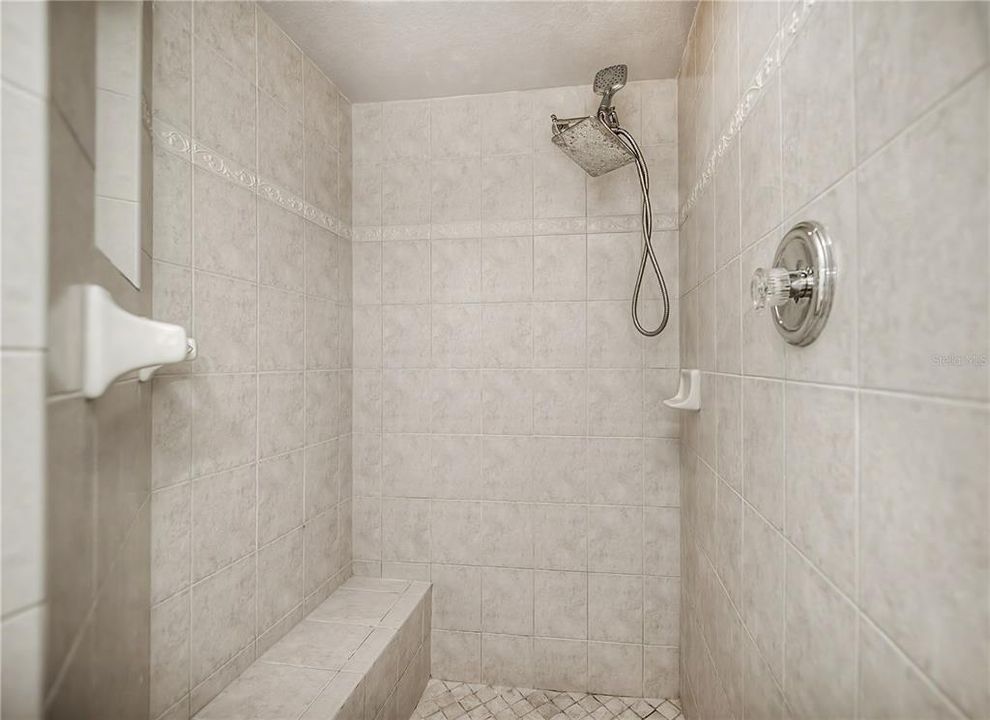 На продажу: $499,000 (3 спален, 2 ванн, 1815 Квадратных фут)