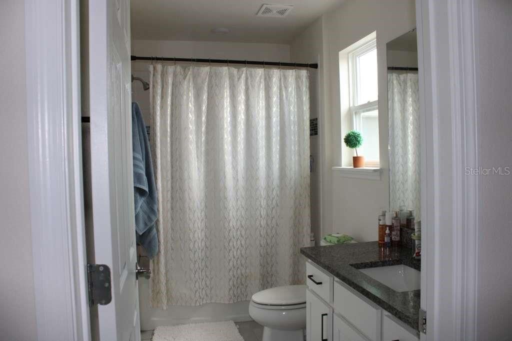 For Sale: $384,500 (3 beds, 2 baths, 1617 Square Feet)