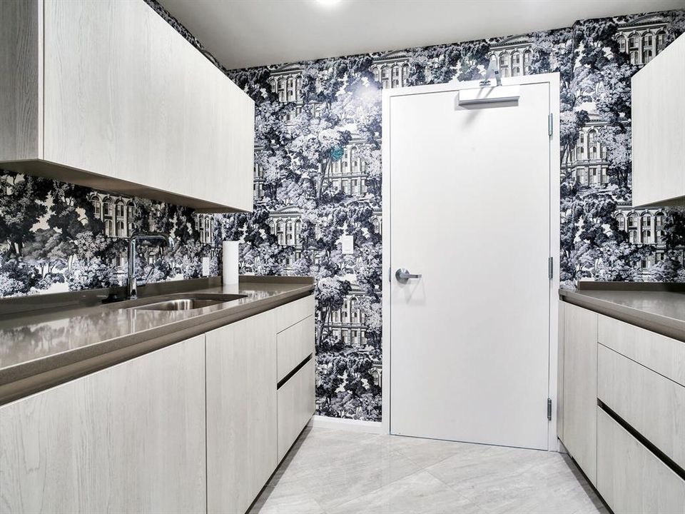 For Rent: $10,000 (3 beds, 3 baths, 3078 Square Feet)