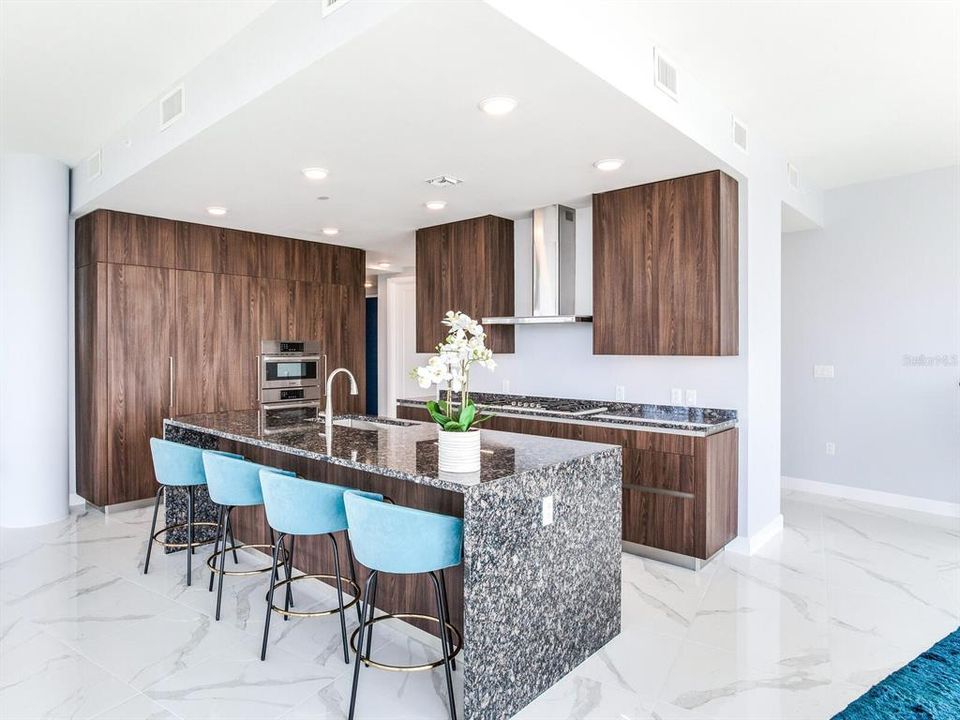 For Rent: $10,000 (3 beds, 3 baths, 3078 Square Feet)