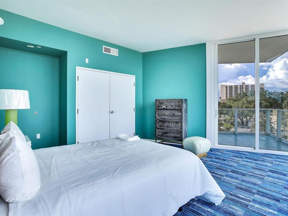 For Rent: $10,000 (3 beds, 3 baths, 3078 Square Feet)