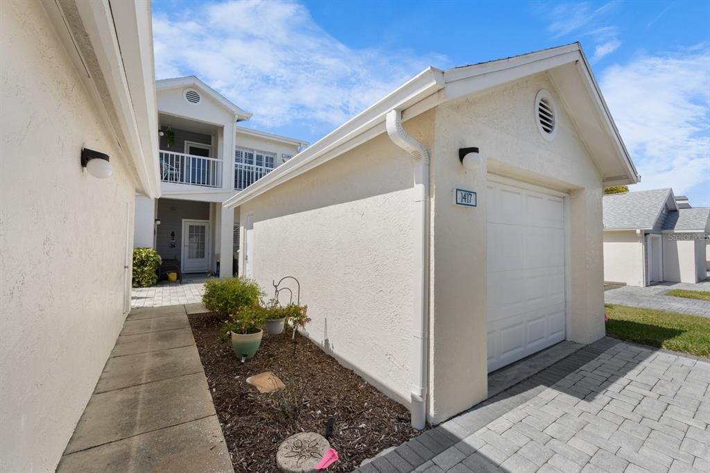 For Sale: $414,999 (2 beds, 2 baths, 1235 Square Feet)
