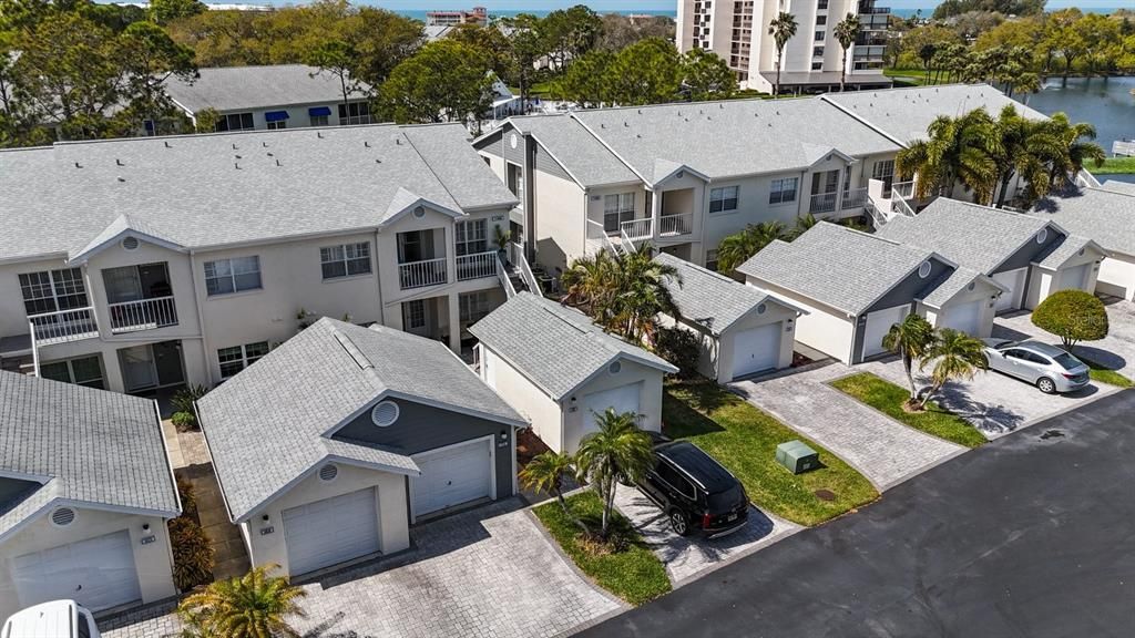 For Sale: $414,999 (2 beds, 2 baths, 1235 Square Feet)