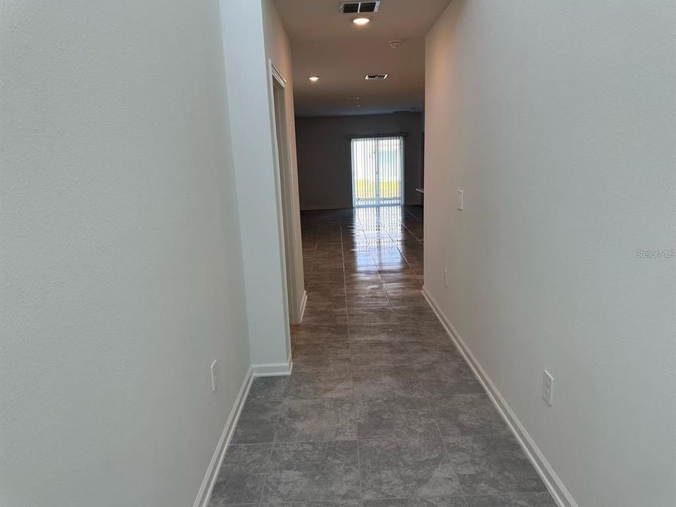 В аренду: $2,690 (5 спален, 2 ванн, 2389 Квадратных фут)