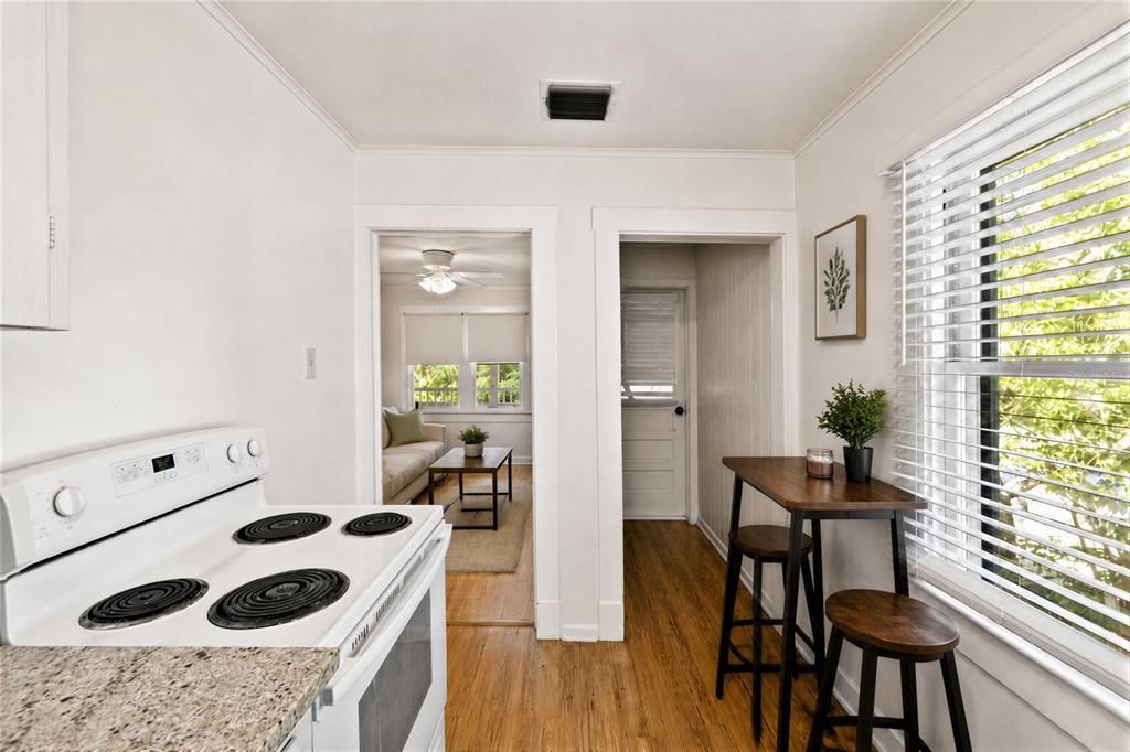En Venta: $799,999 (6 camas, 3 baños, 2840 Pies cuadrados)