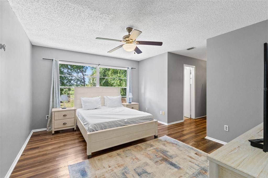 For Sale: $365,000 (3 beds, 2 baths, 1535 Square Feet)