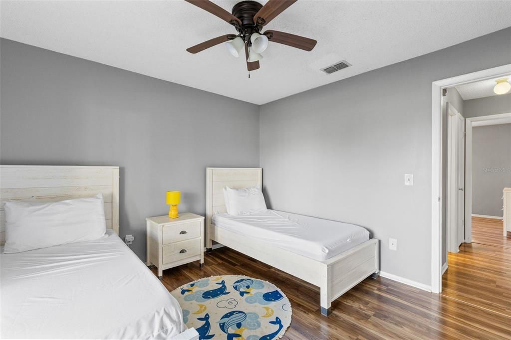 For Sale: $365,000 (3 beds, 2 baths, 1535 Square Feet)