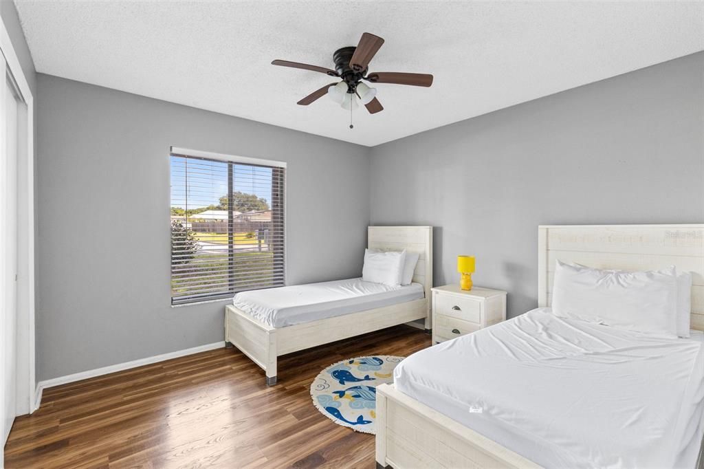For Sale: $365,000 (3 beds, 2 baths, 1535 Square Feet)