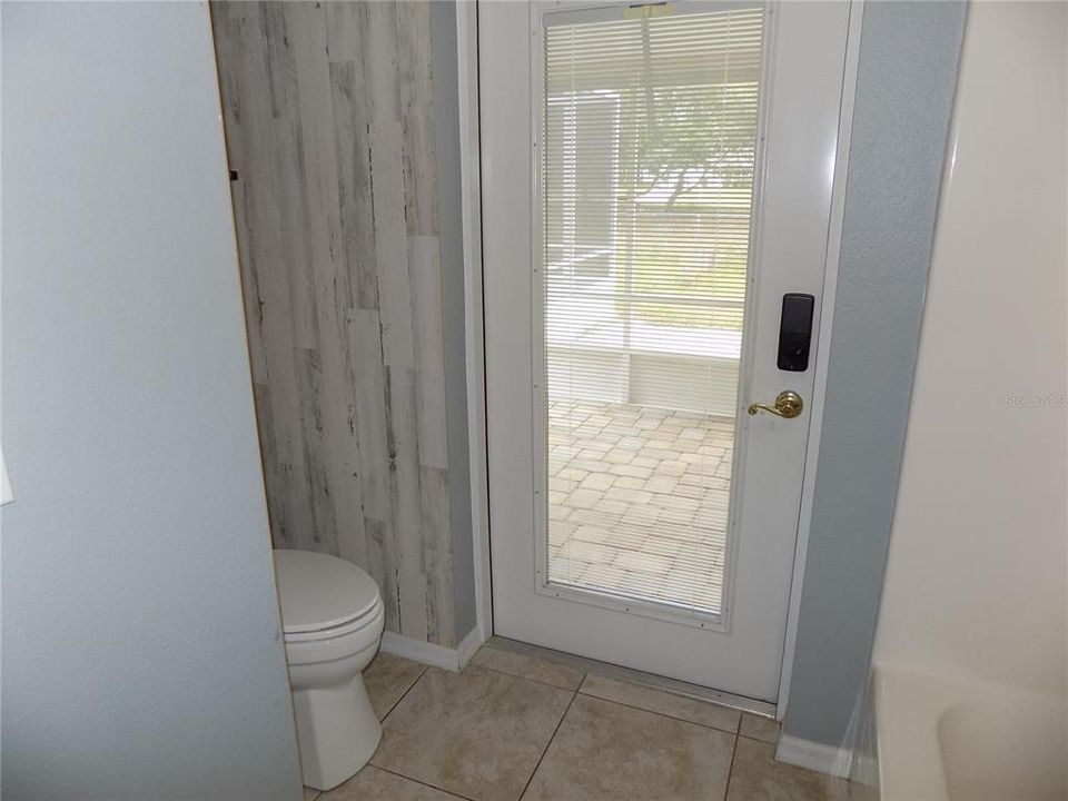 For Sale: $319,500 (3 beds, 2 baths, 1566 Square Feet)