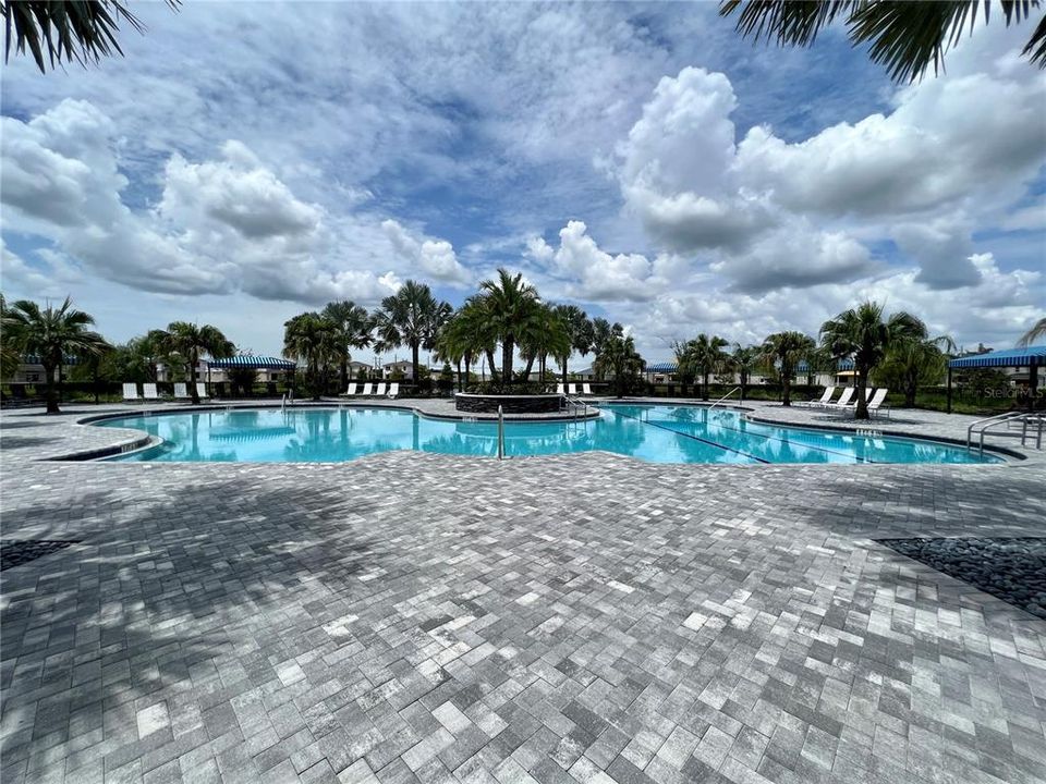 For Rent: $2,650 (4 beds, 2 baths, 1635 Square Feet)