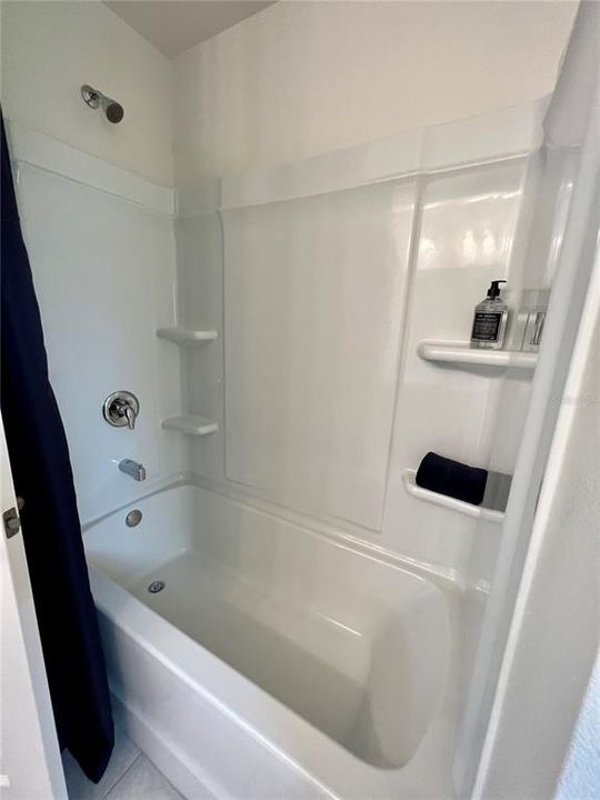 For Rent: $2,650 (4 beds, 2 baths, 1635 Square Feet)