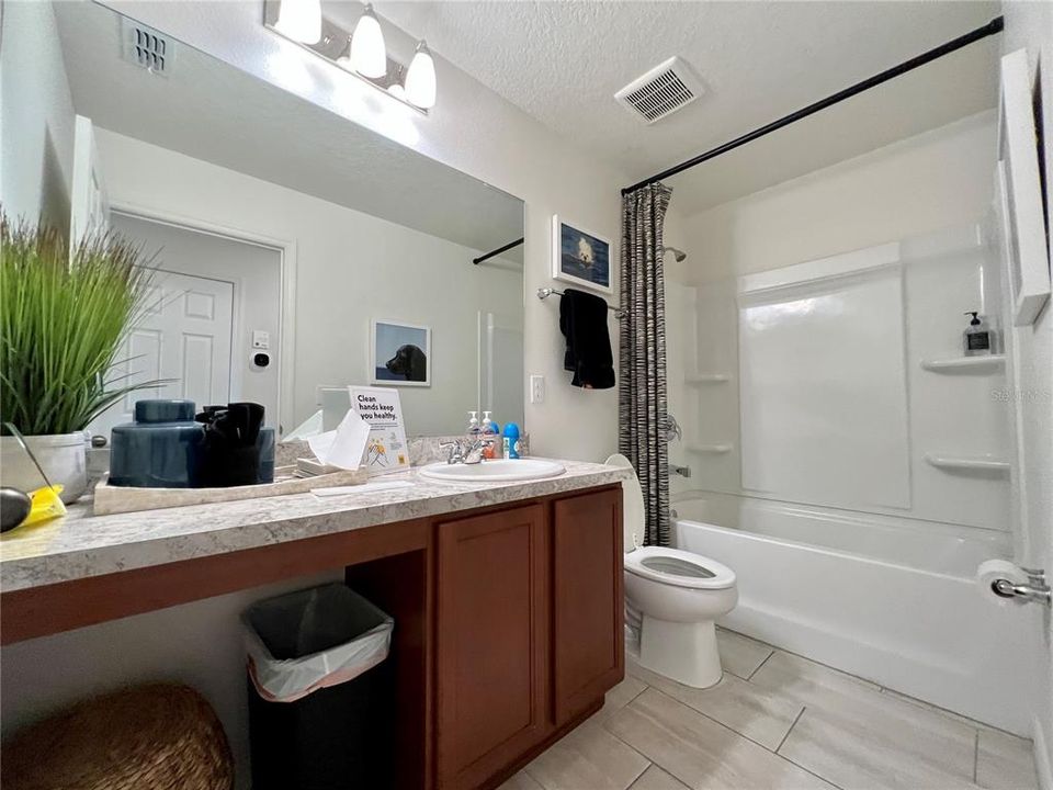For Rent: $2,650 (4 beds, 2 baths, 1635 Square Feet)