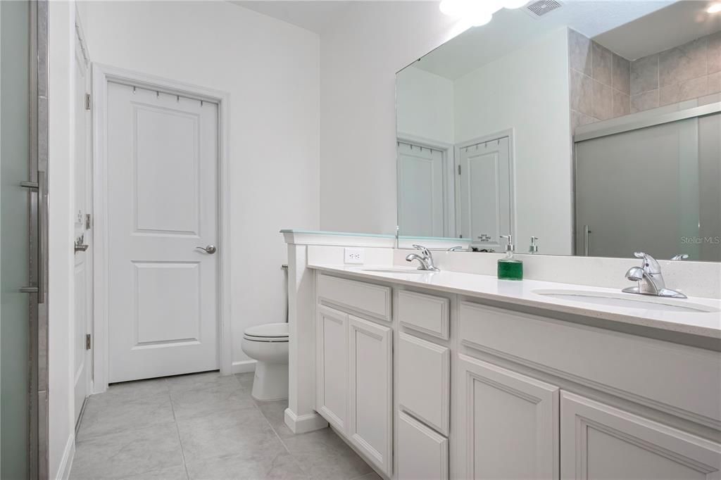 For Sale: $349,900 (3 beds, 2 baths, 1860 Square Feet)