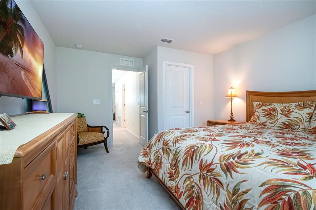 For Sale: $349,900 (3 beds, 2 baths, 1860 Square Feet)