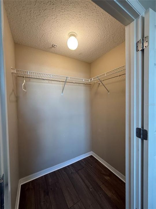 Active With Contract: $259,999 (2 beds, 2 baths, 1152 Square Feet)