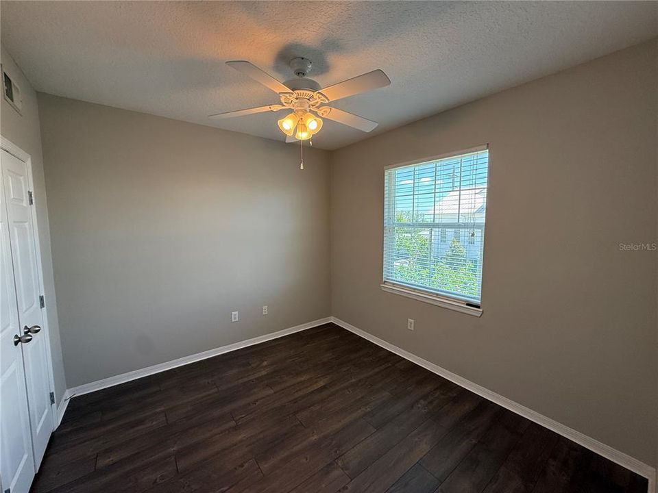 Active With Contract: $259,999 (2 beds, 2 baths, 1152 Square Feet)