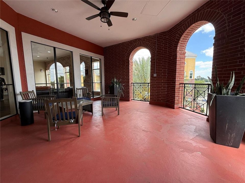Active With Contract: $259,999 (2 beds, 2 baths, 1152 Square Feet)