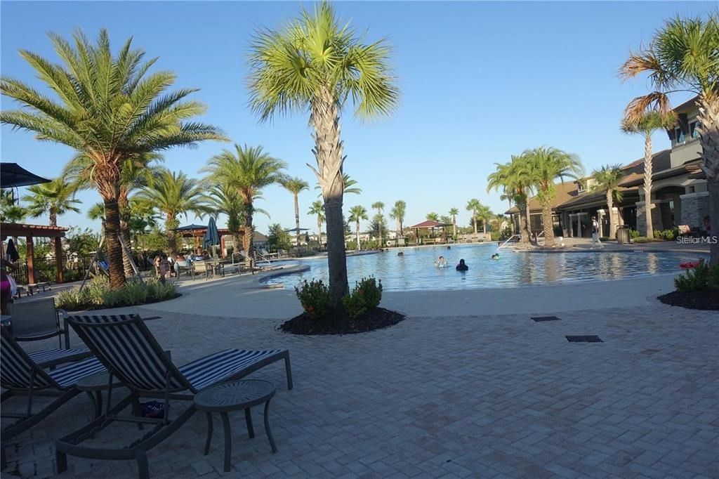 For Rent: $1,300 (1 beds, 1 baths, 600 Square Feet)