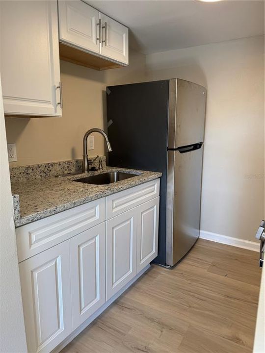 For Rent: $1,250 (1 beds, 1 baths, 594 Square Feet)