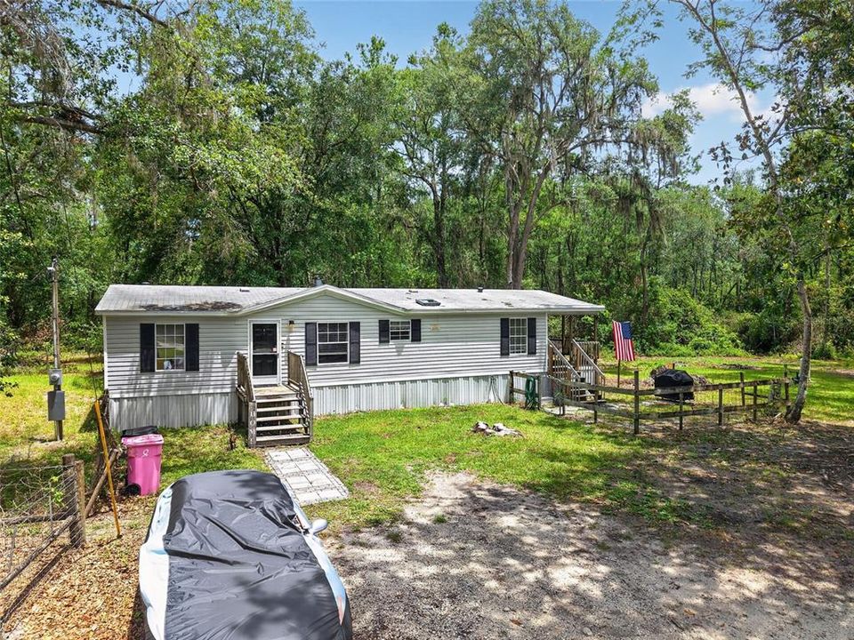 For Sale: $253,000 (3 beds, 2 baths, 1248 Square Feet)