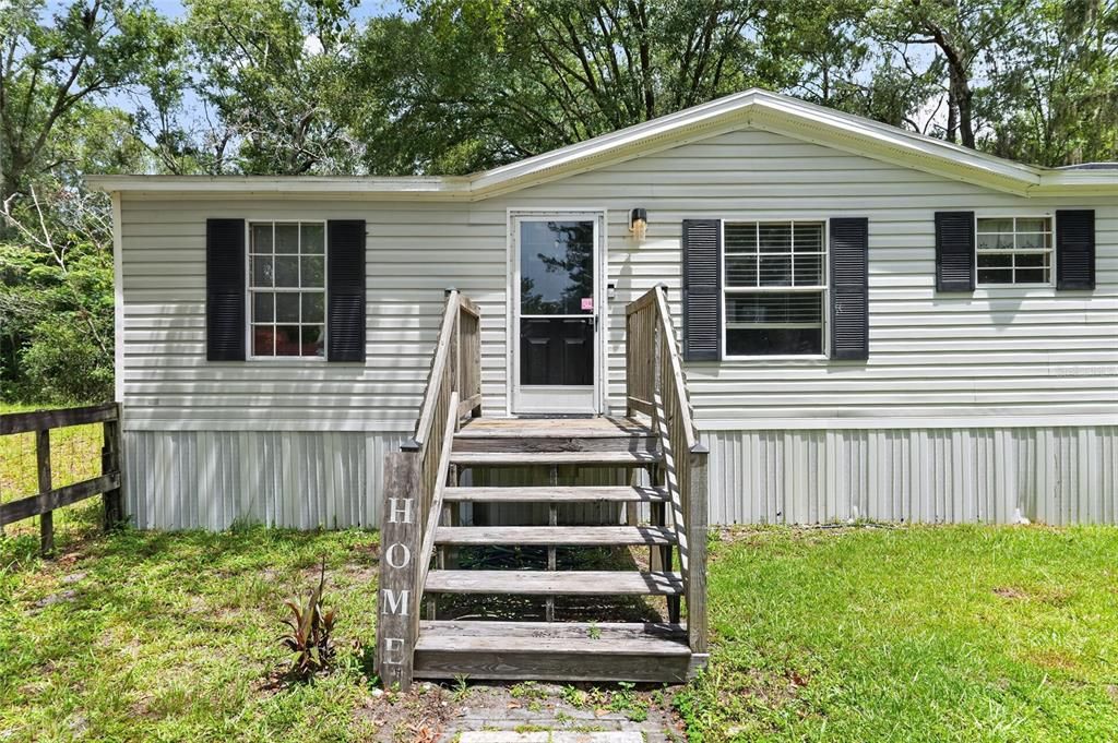 For Sale: $253,000 (3 beds, 2 baths, 1248 Square Feet)