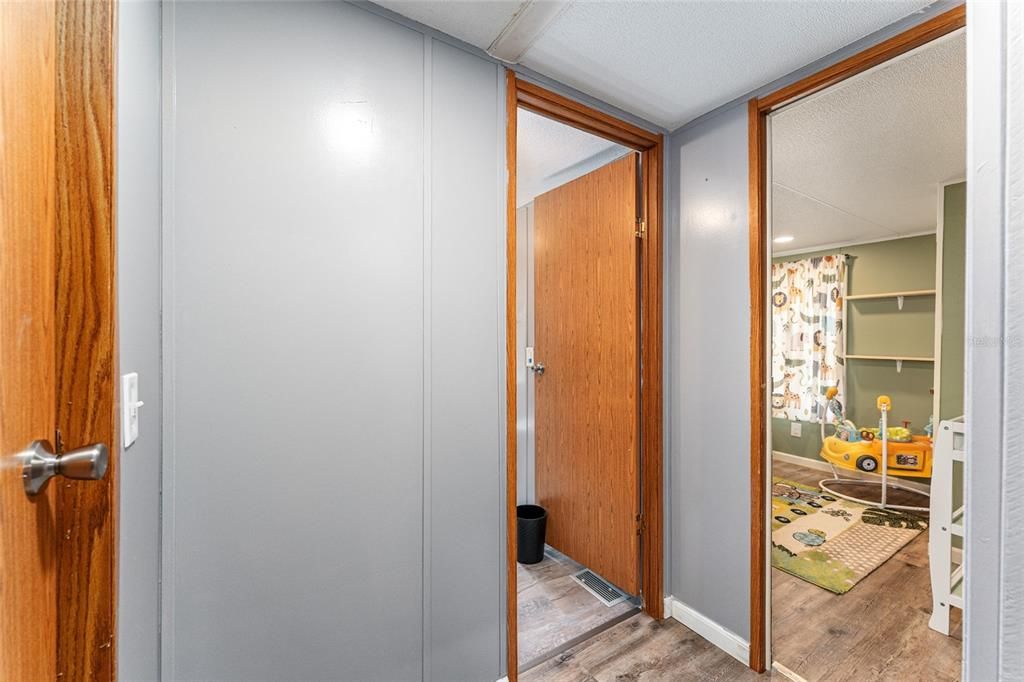 For Sale: $253,000 (3 beds, 2 baths, 1248 Square Feet)