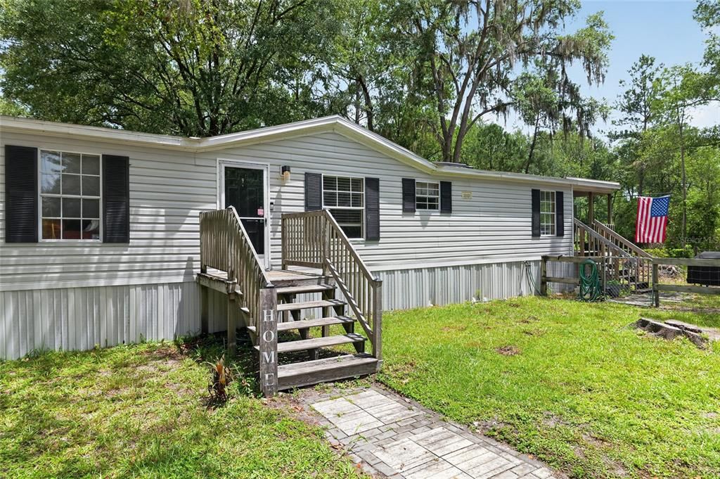 For Sale: $253,000 (3 beds, 2 baths, 1248 Square Feet)