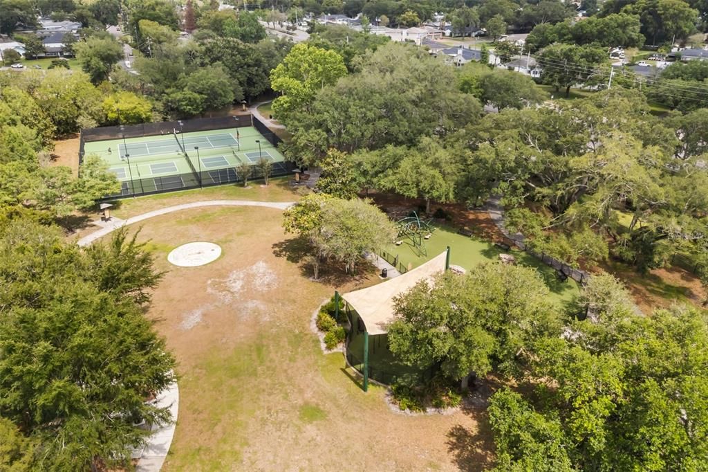 For Sale: $850,000 (4 beds, 2 baths, 1870 Square Feet)