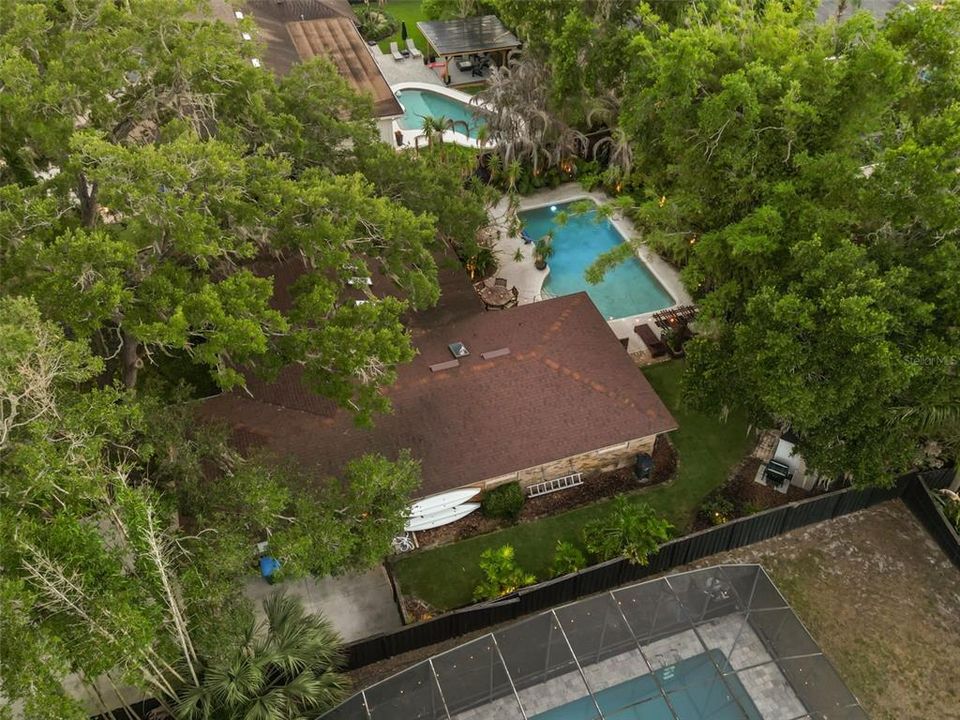 For Sale: $850,000 (4 beds, 2 baths, 1870 Square Feet)