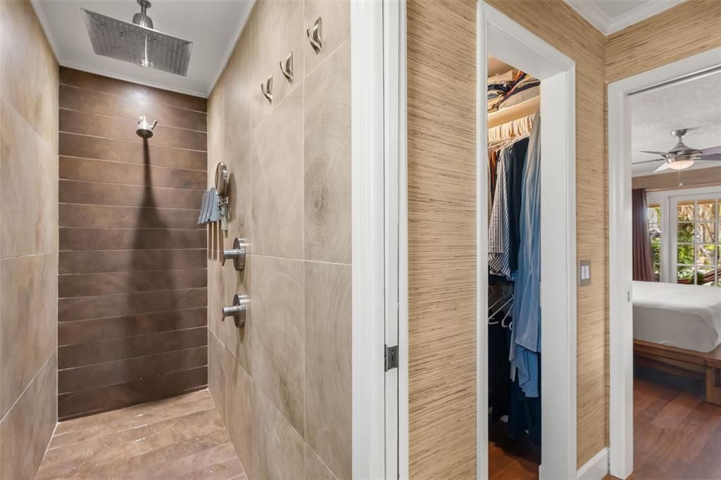 For Sale: $850,000 (4 beds, 2 baths, 1870 Square Feet)