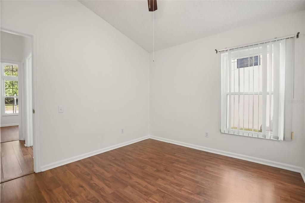 Active With Contract: $389,000 (3 beds, 2 baths, 1559 Square Feet)
