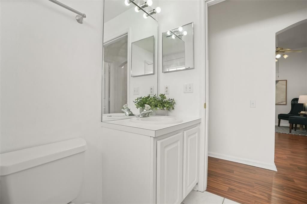 Active With Contract: $389,000 (3 beds, 2 baths, 1559 Square Feet)