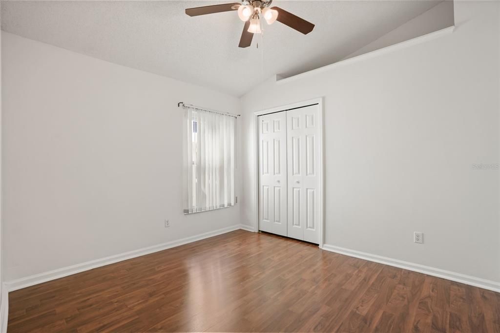 Active With Contract: $389,000 (3 beds, 2 baths, 1559 Square Feet)