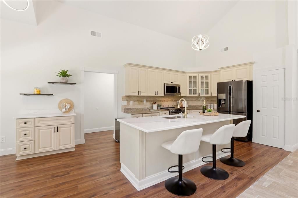For Sale: $624,900 (5 beds, 3 baths, 2964 Square Feet)