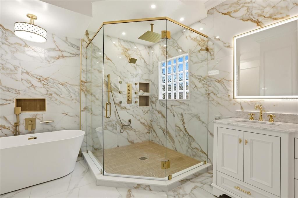 For Sale: $624,900 (5 beds, 3 baths, 2964 Square Feet)