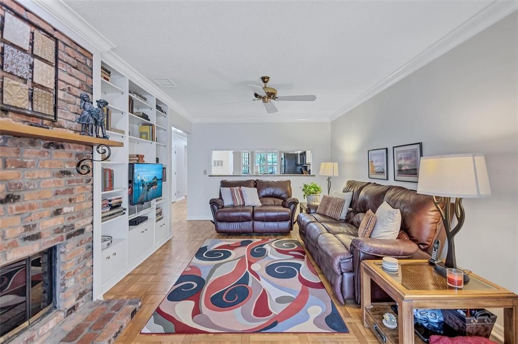 For Sale: $358,000 (3 beds, 2 baths, 1930 Square Feet)