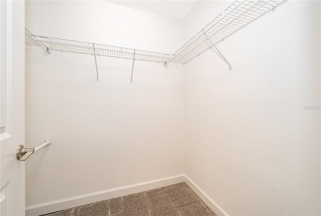 En Venta: $529,000 (5 camas, 3 baños, 2461 Pies cuadrados)