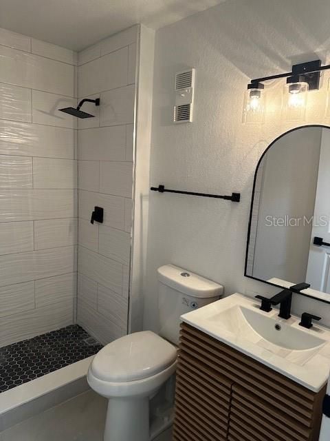 For Sale: $285,000 (2 beds, 2 baths, 1007 Square Feet)