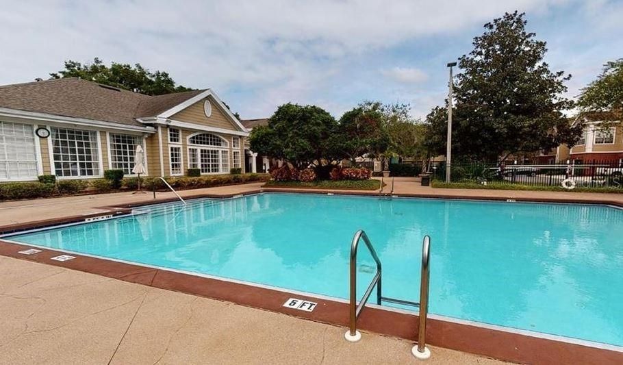 For Sale: $285,000 (2 beds, 2 baths, 1007 Square Feet)