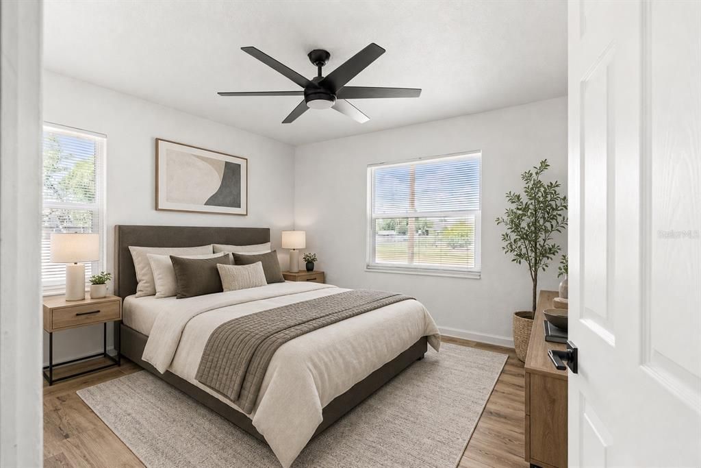 For Sale: $350,000 (3 beds, 1 baths, 1068 Square Feet)
