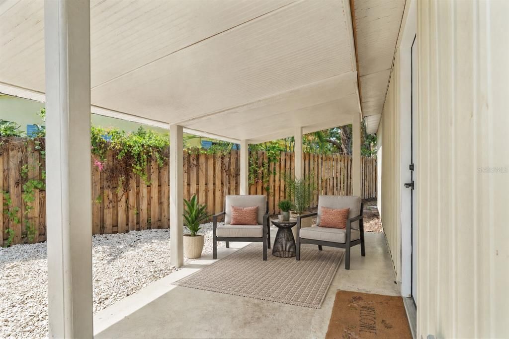 For Sale: $350,000 (3 beds, 1 baths, 1068 Square Feet)