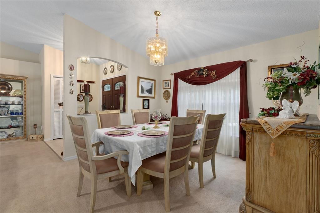 Active With Contract: $379,900 (3 beds, 2 baths, 1841 Square Feet)