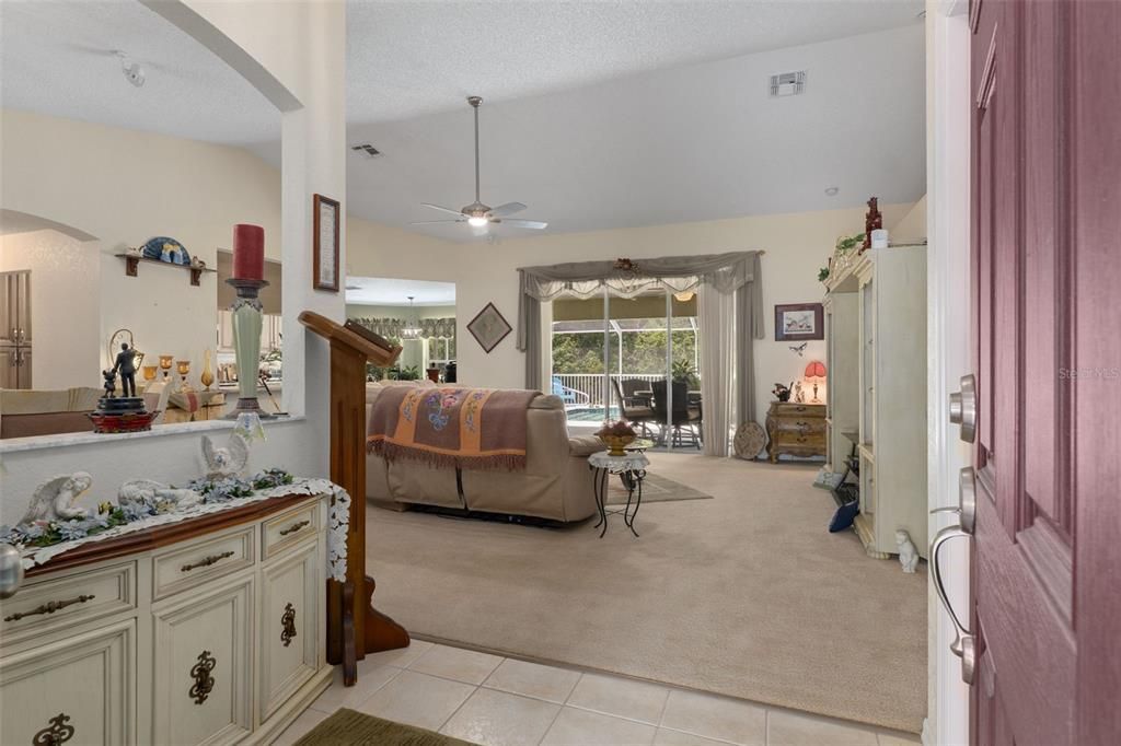 Active With Contract: $379,900 (3 beds, 2 baths, 1841 Square Feet)
