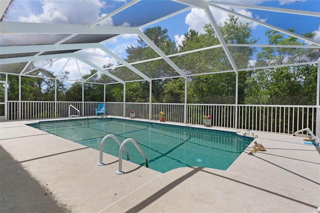 Active With Contract: $379,900 (3 beds, 2 baths, 1841 Square Feet)