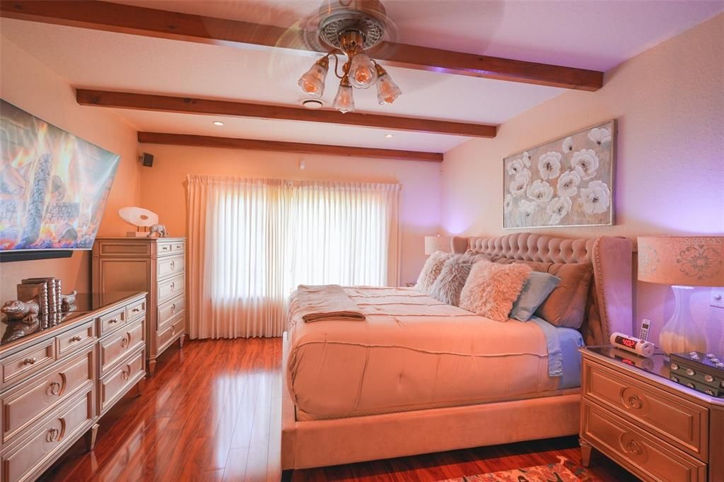 En Venta: $1,290,000 (2 camas, 2 baños, 2740 Pies cuadrados)