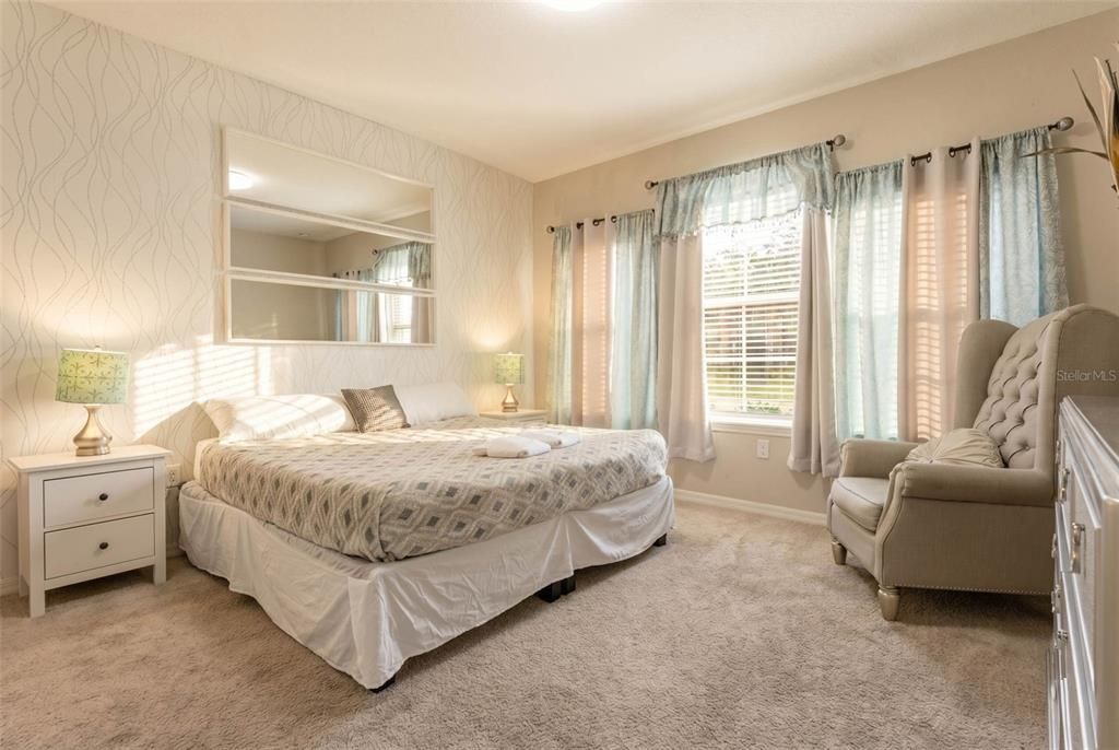 For Sale: $380,000 (4 beds, 3 baths, 2184 Square Feet)