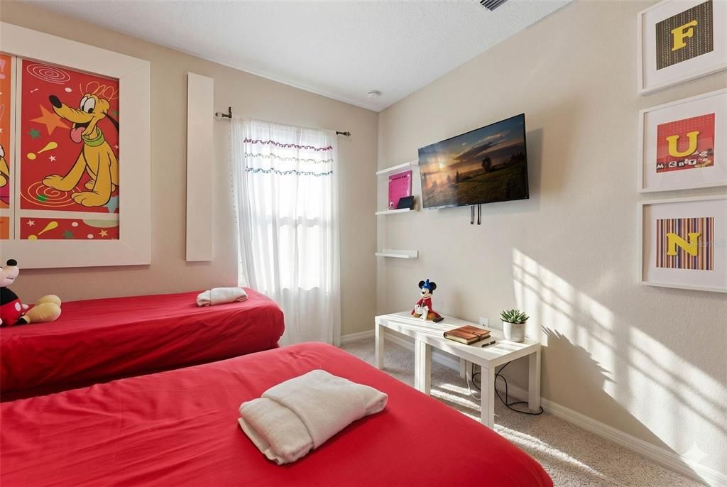 For Sale: $380,000 (4 beds, 3 baths, 2184 Square Feet)