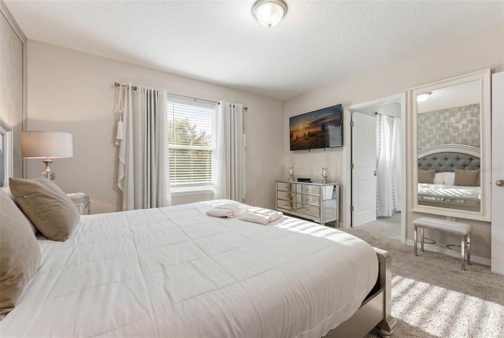 For Sale: $380,000 (4 beds, 3 baths, 2184 Square Feet)