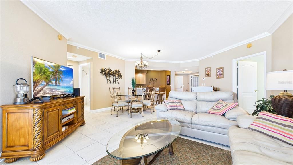 For Sale: $1,699,000 (3 beds, 2 baths, 1600 Square Feet)