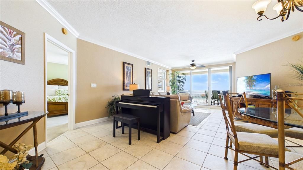 For Sale: $1,699,000 (3 beds, 2 baths, 1600 Square Feet)